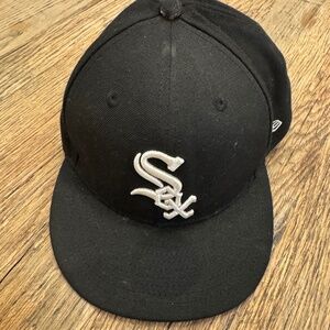 Preowned Chicago White Sox New Era 59Fifty Black  White Fitted Ball Cap Hat